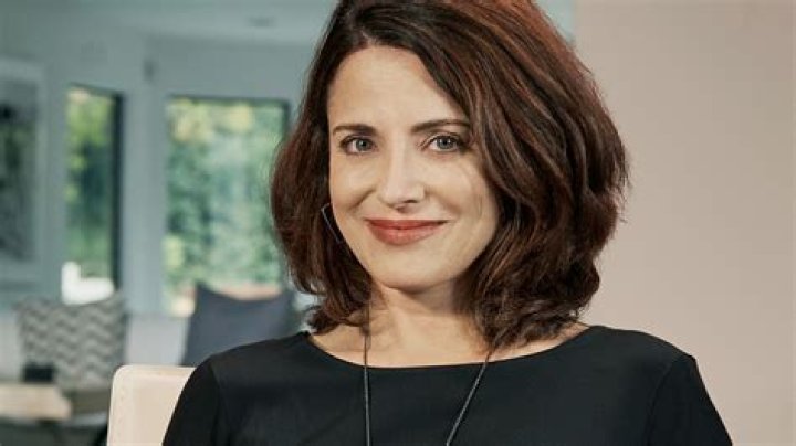 Alanna Ubach’s Net Worth, Biography, Career, Awards, Fact and Life Story