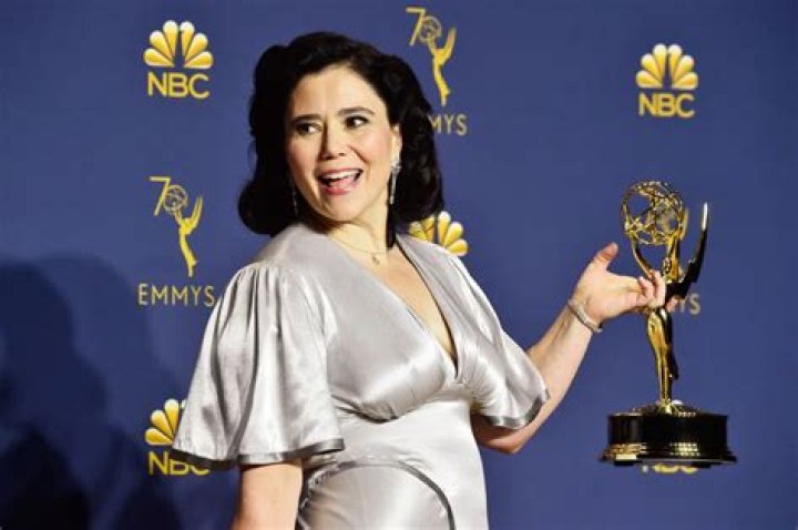 Alex Borstein’s Net Worth, Biography, Career, Awards, Fact and Life Story