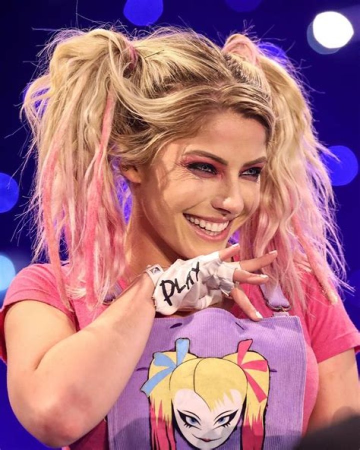 Alexa Bliss (Wrestler) Wiki, Biography, Age, Height, Weight, Body Measurements, Boyfriend, Net Worth