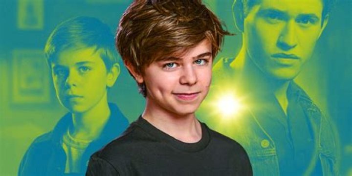 Alexander Elliot Age, Wiki, Biography, Height, Girlfriend, Parents, Instagram: The Hardy Boys