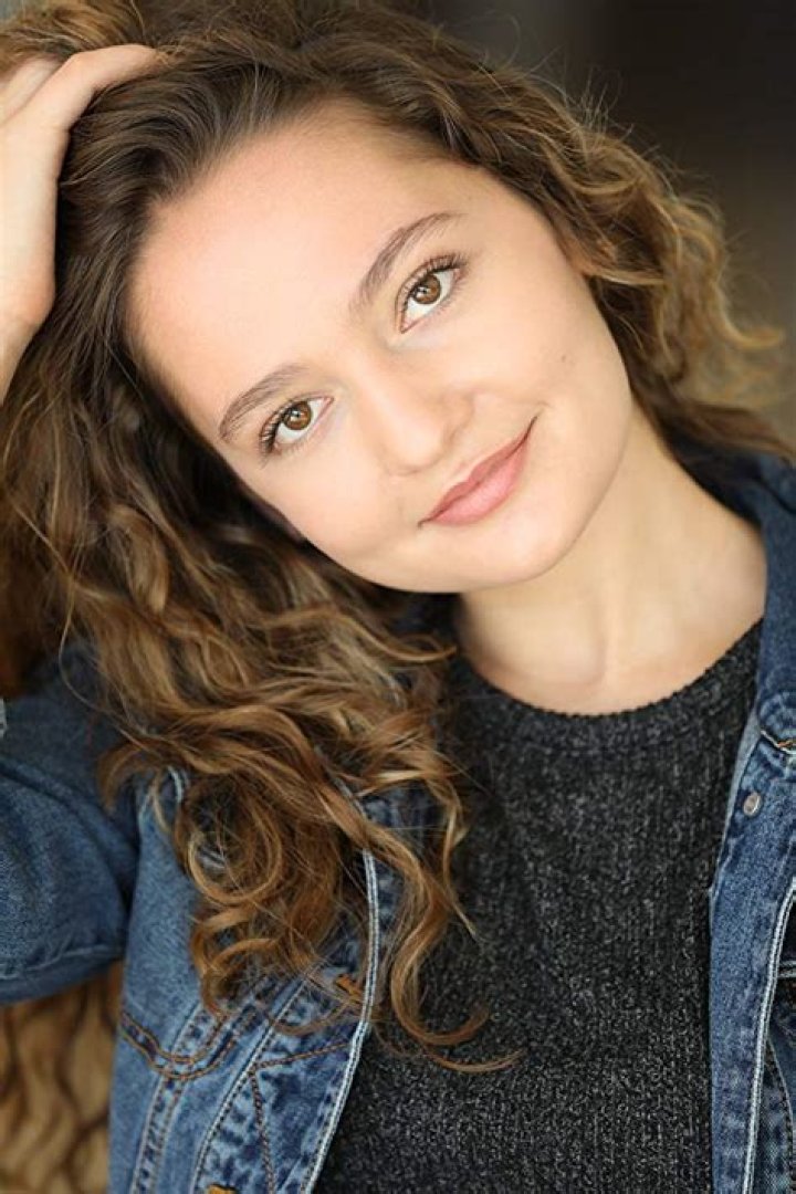 Alexandra Intrator Age, Birthday, Wikipedia, Who, Nationality, Biography