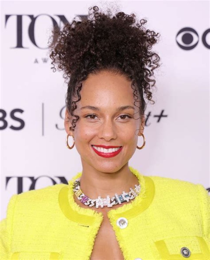 Alicia Keys (Singer) Wiki, Bio, Age, Height, Weight, Measurements, Husband, Net Worth, Facts