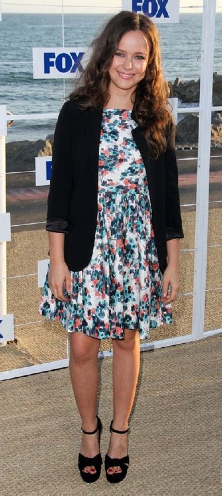 
Allison Miller Height, Weight, Net Worth, Age, Birthday, Wikipedia, Who, Nationality, Biography 