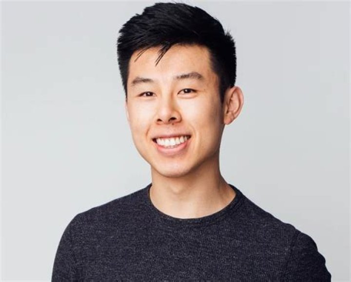 Alvin Zhou Height, Age, Nationality, Relationship Wife or Girlfriend? Wiki