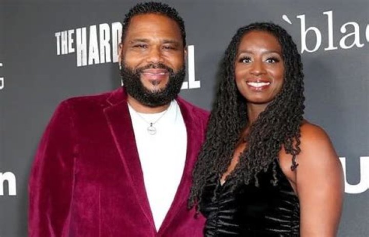 Alvina Stewart Biography, Age, Height, Family, Husband and Net Worth