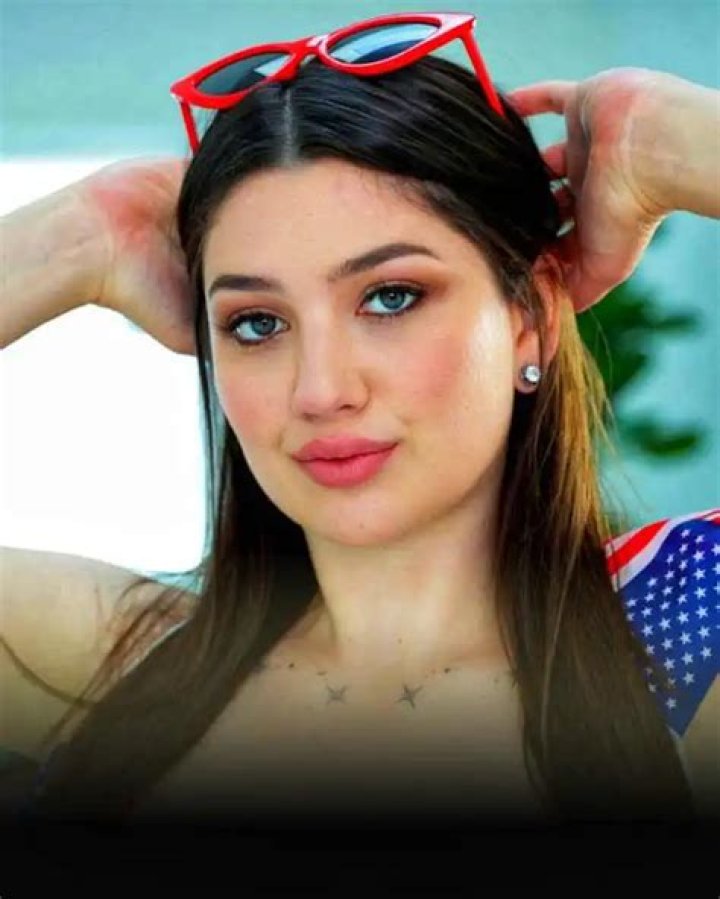 Alyx Dote Height, Age, Boyfriend, Biography, Wiki, Net Worth