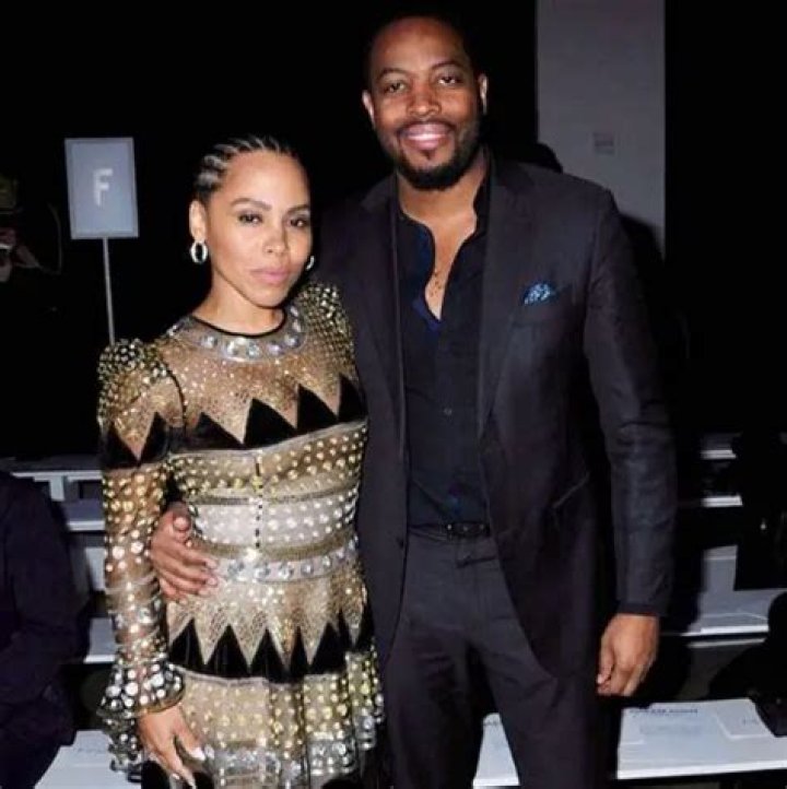 Amirah Vann: Husband, net worth, tattoos, smoking & body measurements