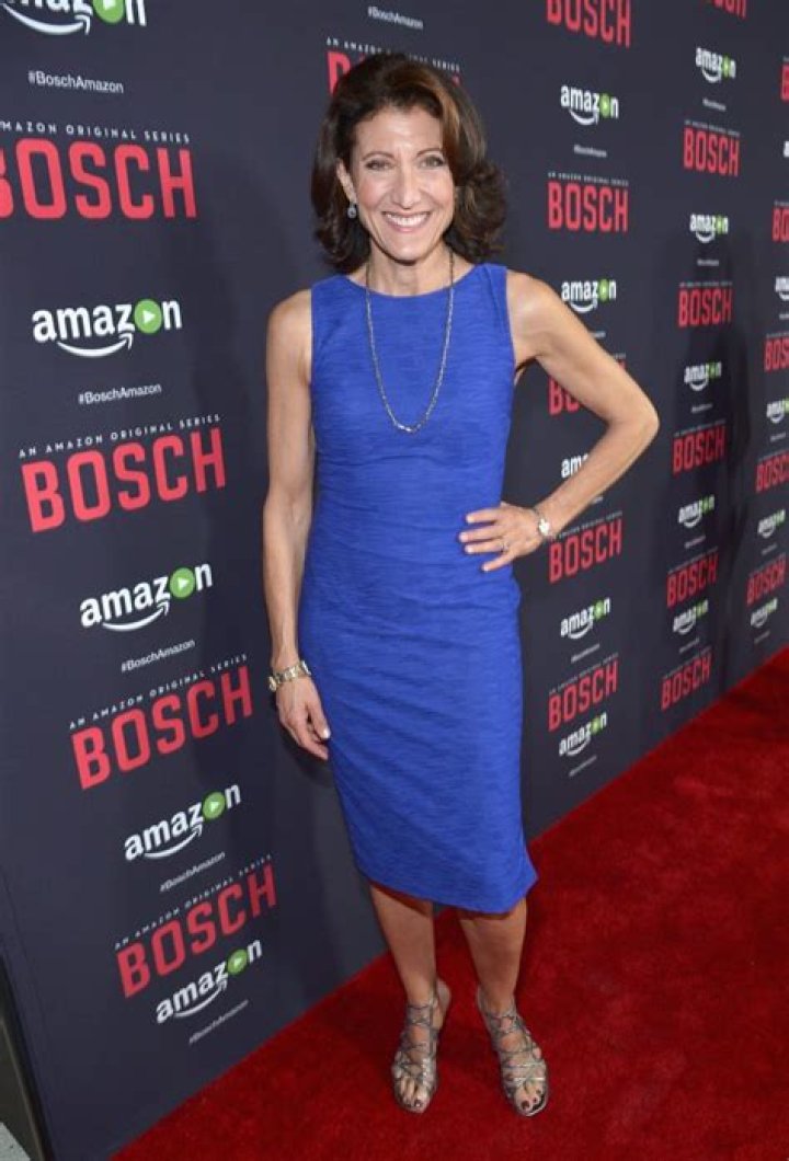 Amy Aquino Bio–Wiki, Age, Family, Movies, Awards And Net Worth.