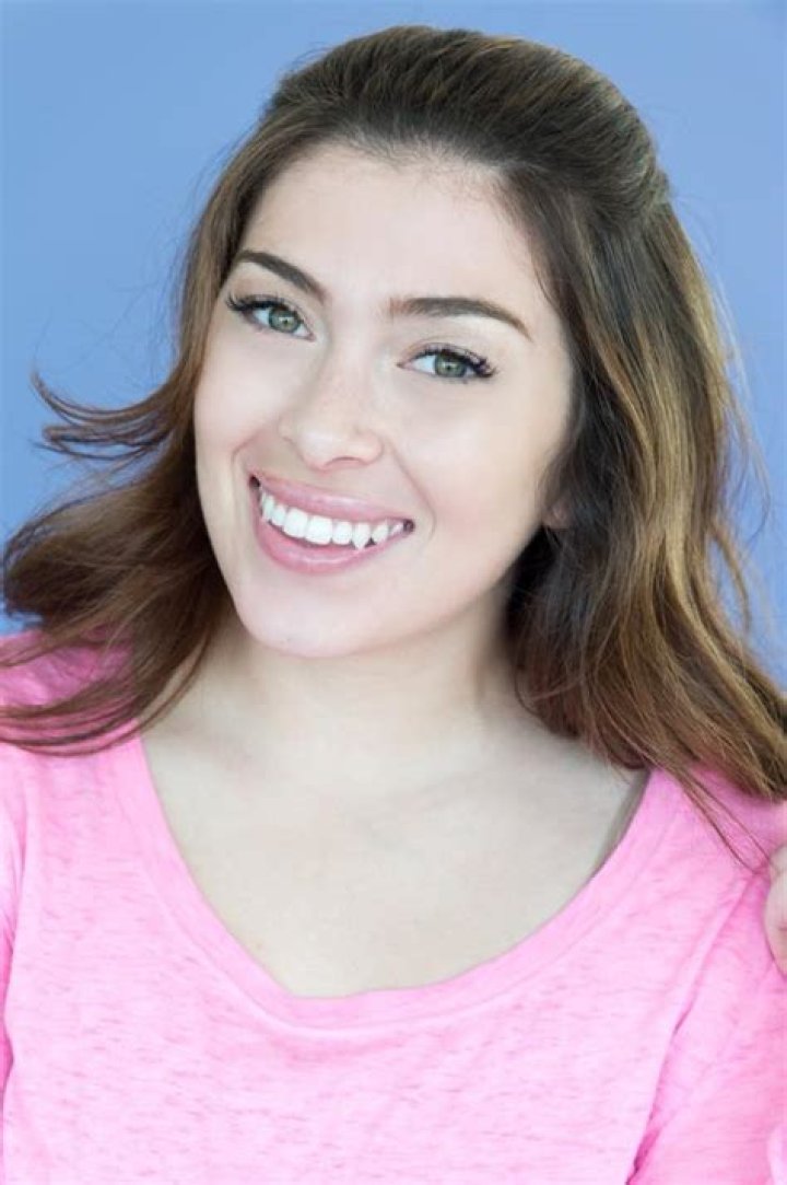 Andrea Bensussen Wiki, Biography, Height, Net Worth, Boyfriend, Instagram