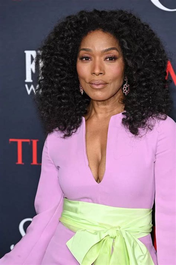 Angela Bassett’s net worth, fact, career, awards, biography & life story