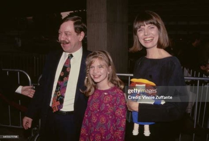 Anna Chlumsky Parents: Meet Nancy L. Chlumsky, Frank Chlumsky