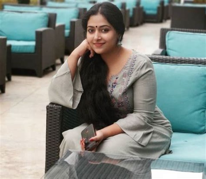 Anu Sithara Height, Weight, Net Worth, Age, Birthday, Wikipedia, Who, Instagram, Biography
