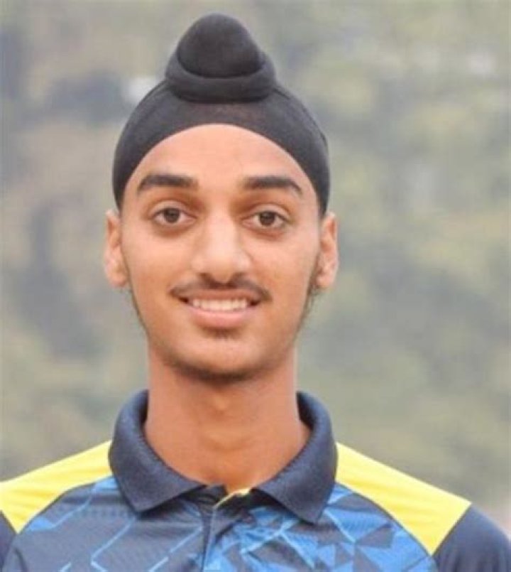 
Arshpreet Singh Height, Weight, Net Worth, Age, Birthday, Wikipedia, Who, Nationality, Biography 