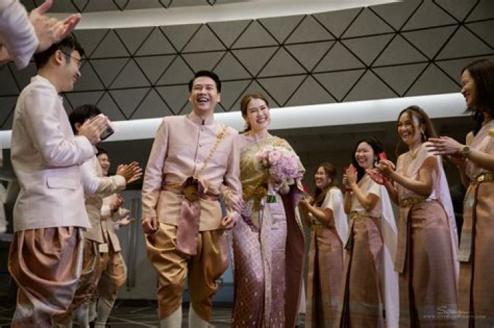 Asawin Suebsaeng , Age, Wife, Net Worth,Wiki, Biography, Parents, Salary, Birthday, Wedding, Thai, Nationality