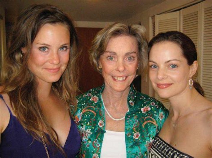 Ashley Williams Parents: Meet Linda Barbara Williams, Gurney Williams