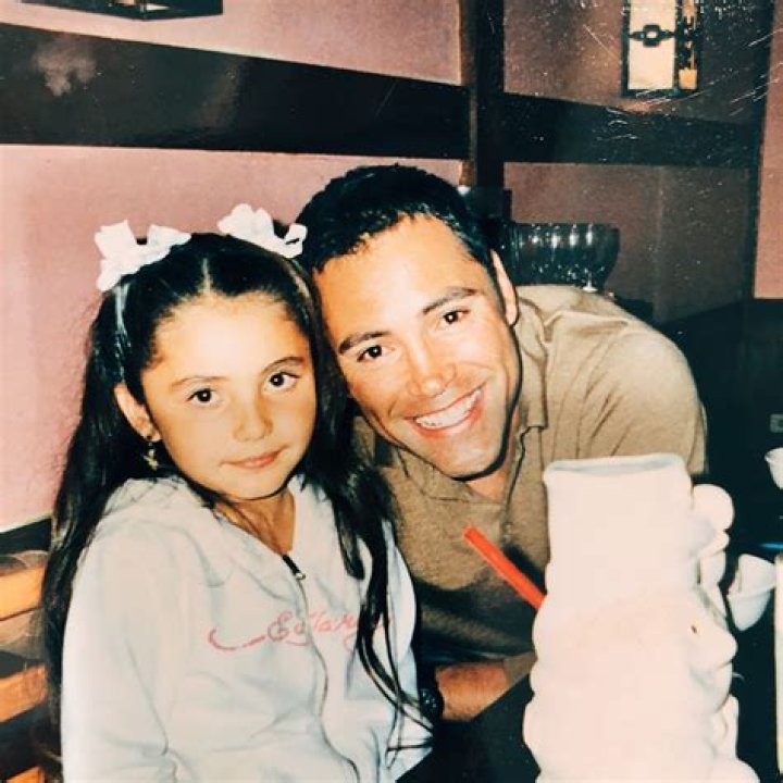 Atiana De La Hoya (Oscar De La Hoya daughter) Bio, Wiki, Age, Family, Dad, Siblings, Net Worth, Boyfriend and Career