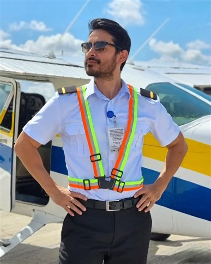 Atom Araullo Height, Weight, Net Worth, Age, Birthday, Wikipedia, Who, Nationality, Biography