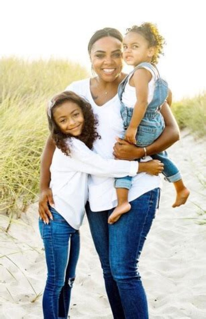 Avielle Janelle Hernandez Net Worth (Aaron Hernandez Daughter Age) Mother Shayanna Jenkins-Hernandez