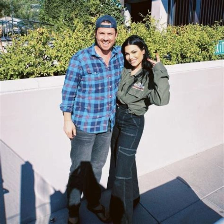 Bailey Sarian Bio, Wiki, Age, Height, Husband, Merch, and Net Worth