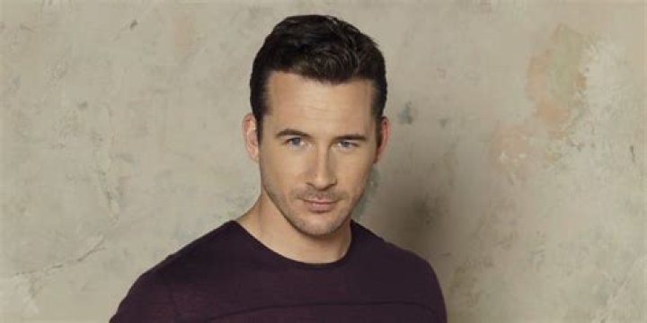 Barry Sloane Biography, Age, Wife, Net Worth, Movies and Interview