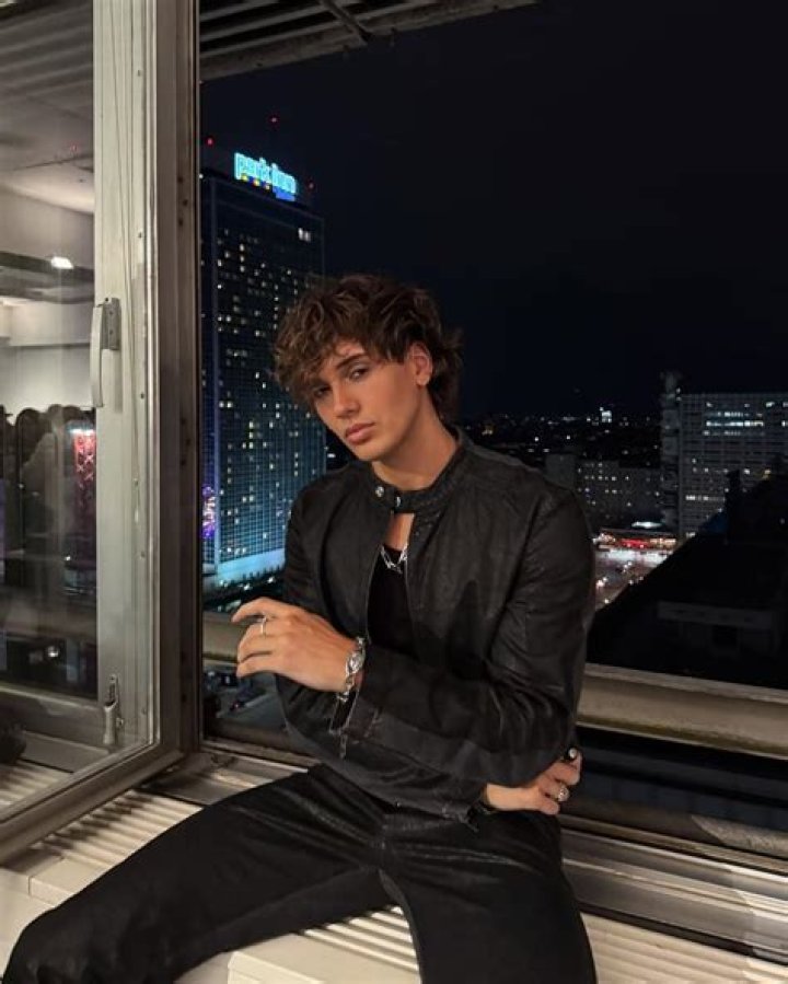 Bene Schulz Height, Weight, Net Worth, Age, Birthday, Wikipedia, Who, Instagram, Biography