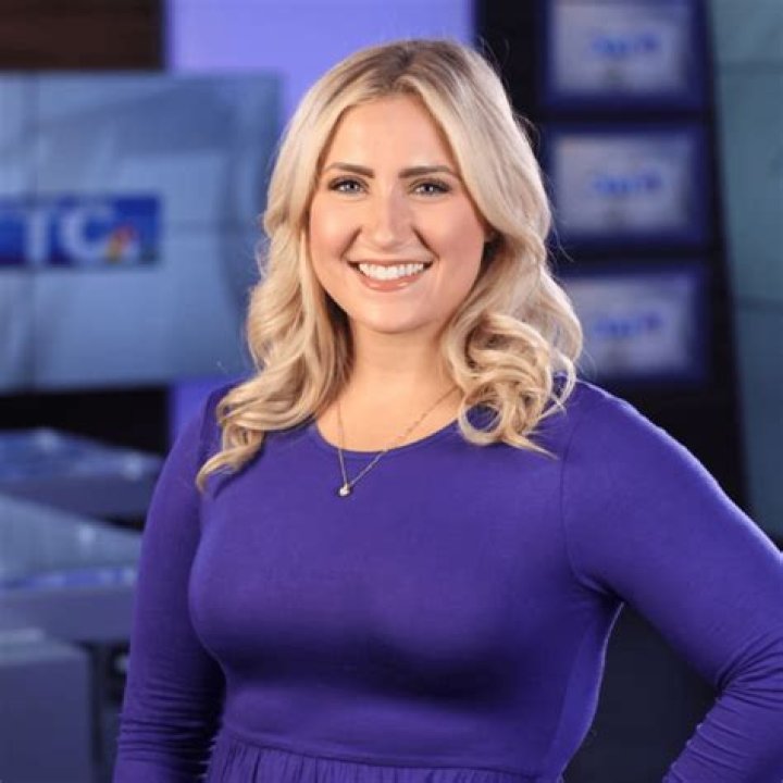 Beret Leone Biography, Age, KTTC, Fox 47, Height, Husband, Children, Career, Wiki, Salary, Net Worth, Twitter, and Instagram