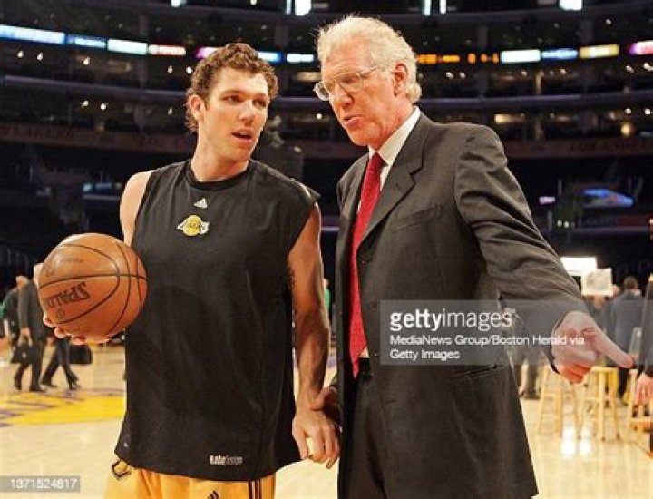 Bill Walton: Who is Luke Walton’s dad?