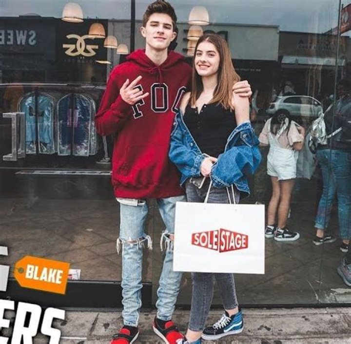 Blake Linder Bio, Wiki, Age, Height, Dad, Sister, Mercedes, and Net Worth.