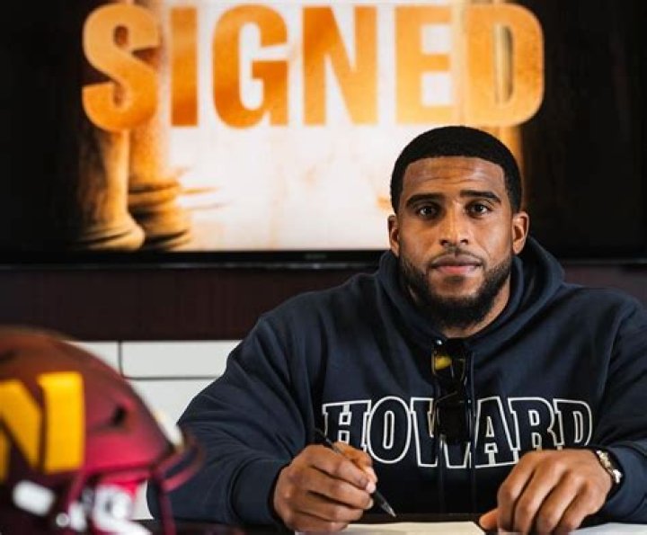 Bobby Wagner PFF, Contract, Salary, High School, College, Age, News