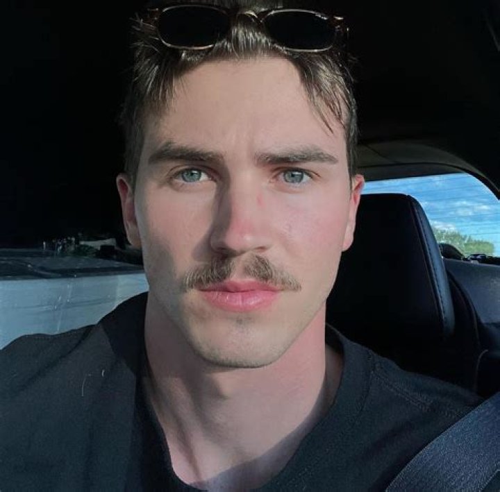 Bradley Miller Height, Weight, Net Worth, Age, Birthday, Wikipedia, Who, Nationality, Biography