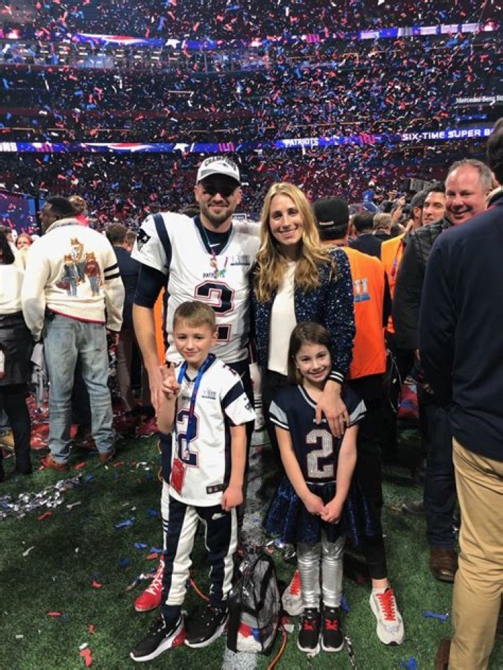Brian Hoyer’s Wife Lauren Scrivens Wikipedia, Age, Biography, , Instagram, Children, Net Worth –