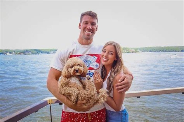 Cameron Brate Wife: Is Cameron Brate Married? Who Is Cameron Brate’s Girlfriend Brooke Skelley?