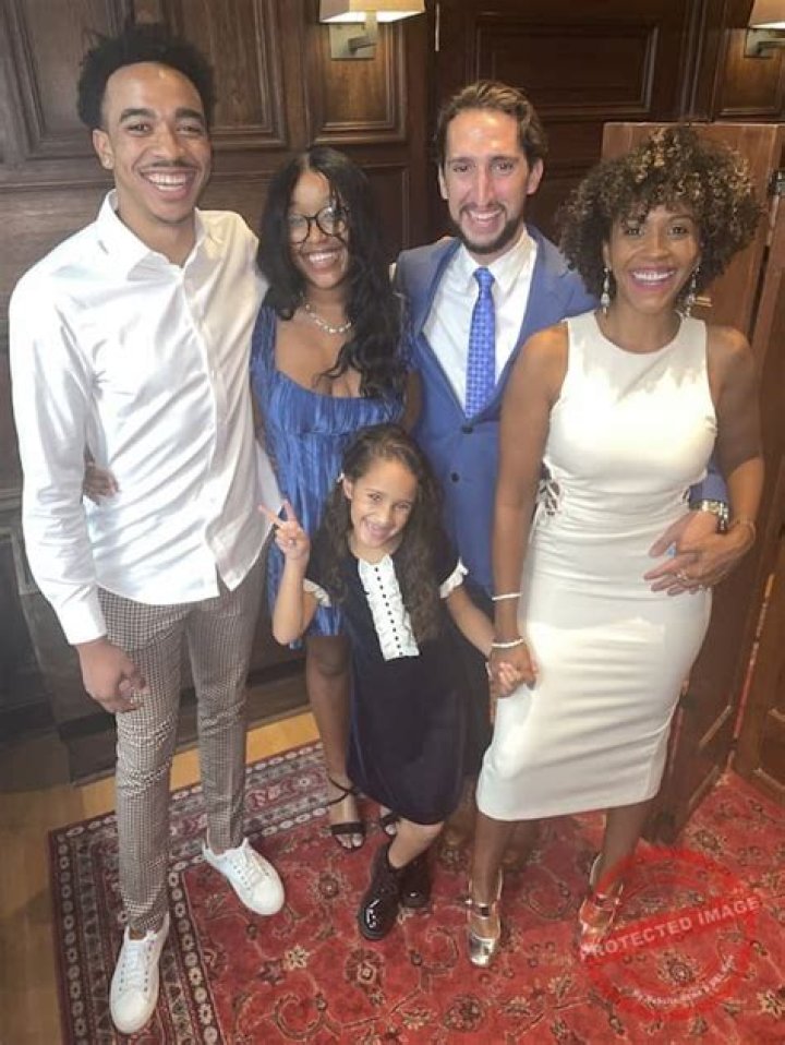 Cameron Cox News12: Bio, Age, Height, Family, Married, Salary, Net worth, 12 News