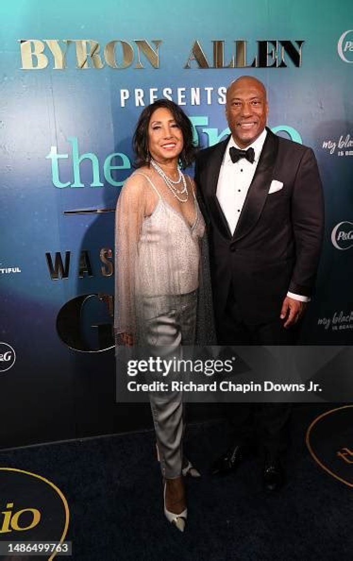 Carolyn Folks Husband Wikipedia: Who Is She Married To?