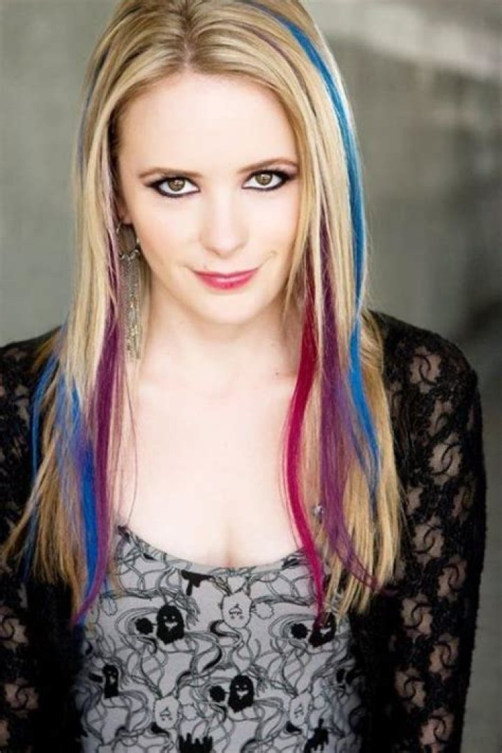 Carrie Wiita Age, Wiki, Biography, Husband, Height, Net Worth, Birthday