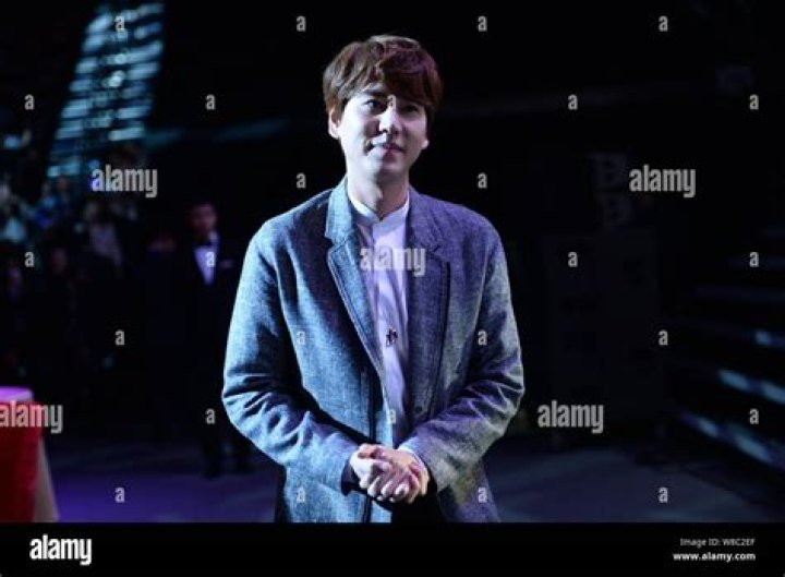 Cho Kyu-hyun Biography, Wiki, Age, Parents, Wife, 7 Years of Love, Net Worth and Songs.