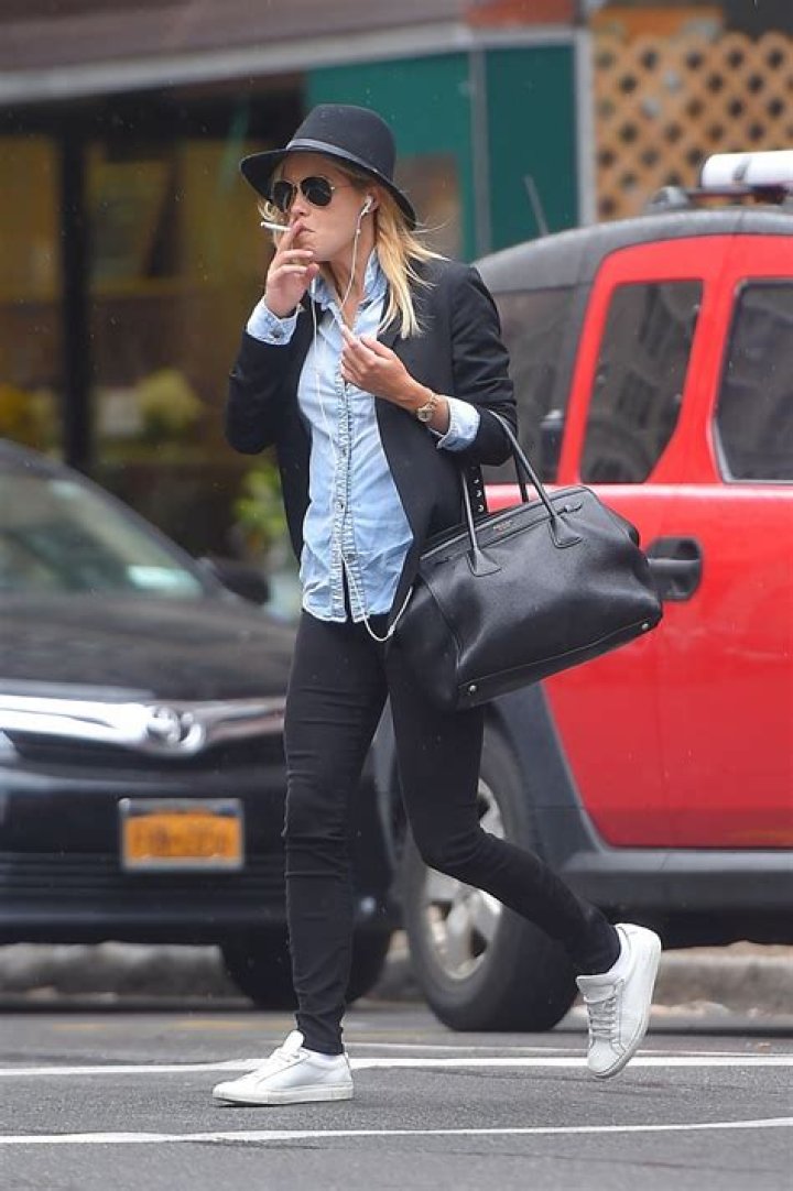 Claire Holt: dating, net worth, tattoos, smoking & body measurements