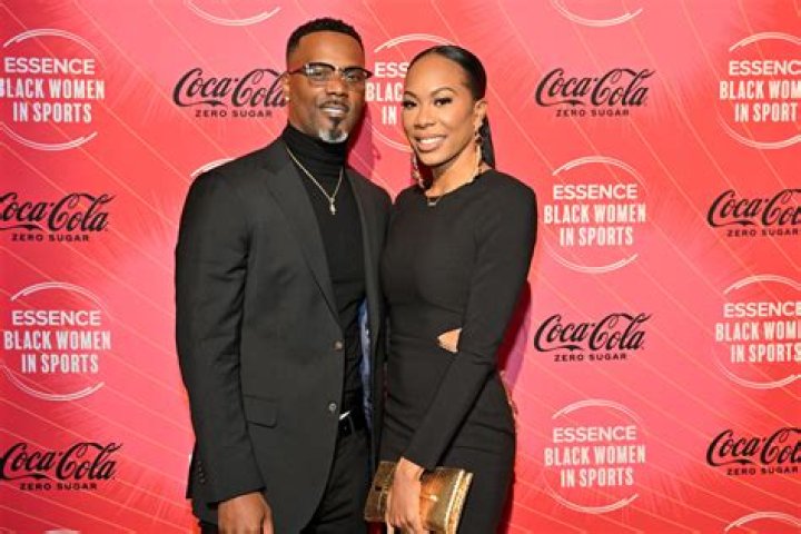 Comparing Aaron Ross and Wife Sanya Richards-Ross Net Worth 2022