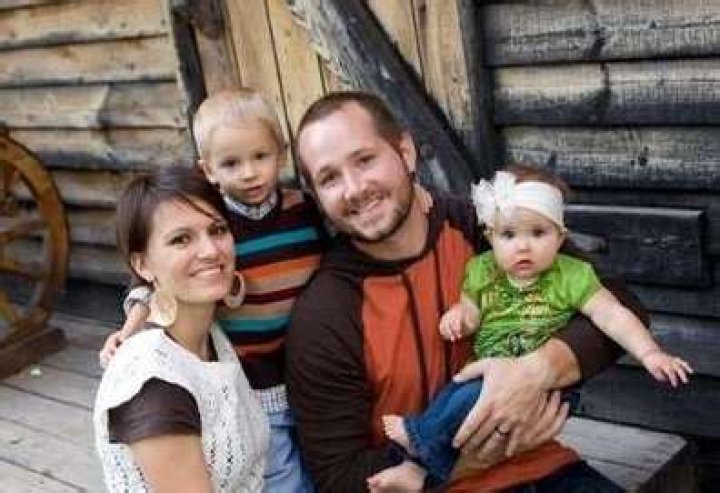 Corbin Allred Bio-Wiki, Age, Net Worth, Now, Movies, Wife, Height, and Kids