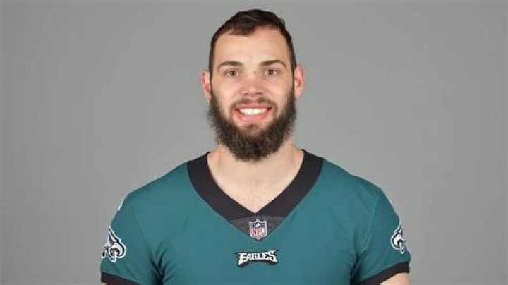 Dallas Goedert Net Worth