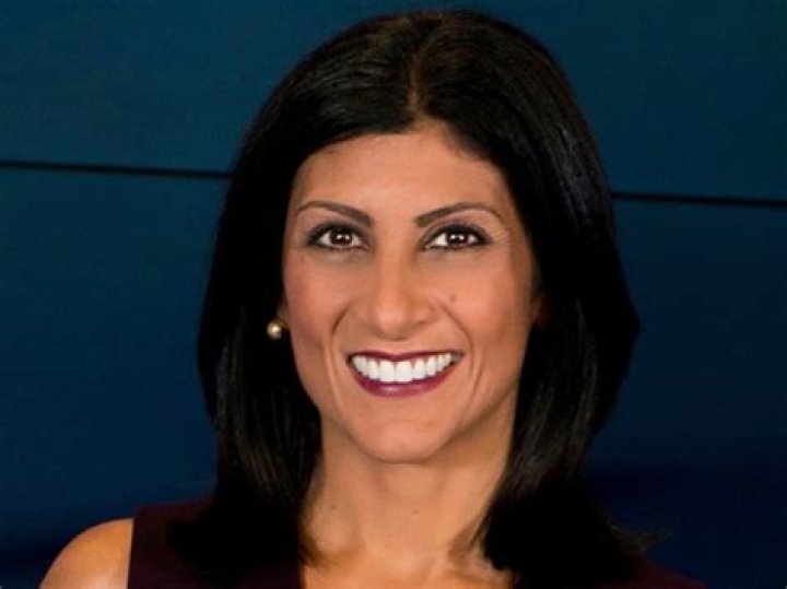 Dayna Roselli Bio, Wiki, Age, Height, Husband, KTNV, Host and Net Worth