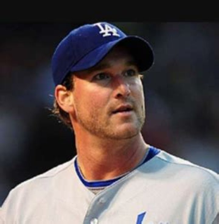 Derek Lowe Net Worth, Income, Salary, Earnings, Biography