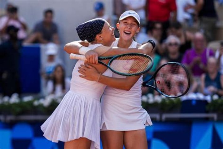 
Diana Shnaider Russian Family Wanted Her To Go Pro Instead Of Pursuing College Tennis 