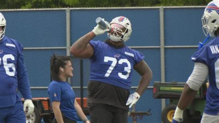 Dion Dawkins Height, Weight, Net Worth, Age, Birthday, Wikipedia, Who, Nationality, Biography