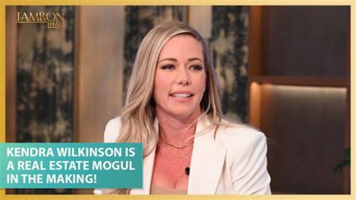 Does Kendra Wilkinson Still Work For The Agency?