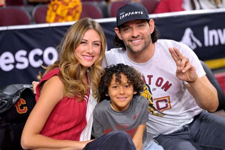 Does Perry Mattfeld Have Kids With Husband Mark Sanchez? Relationship Timeline