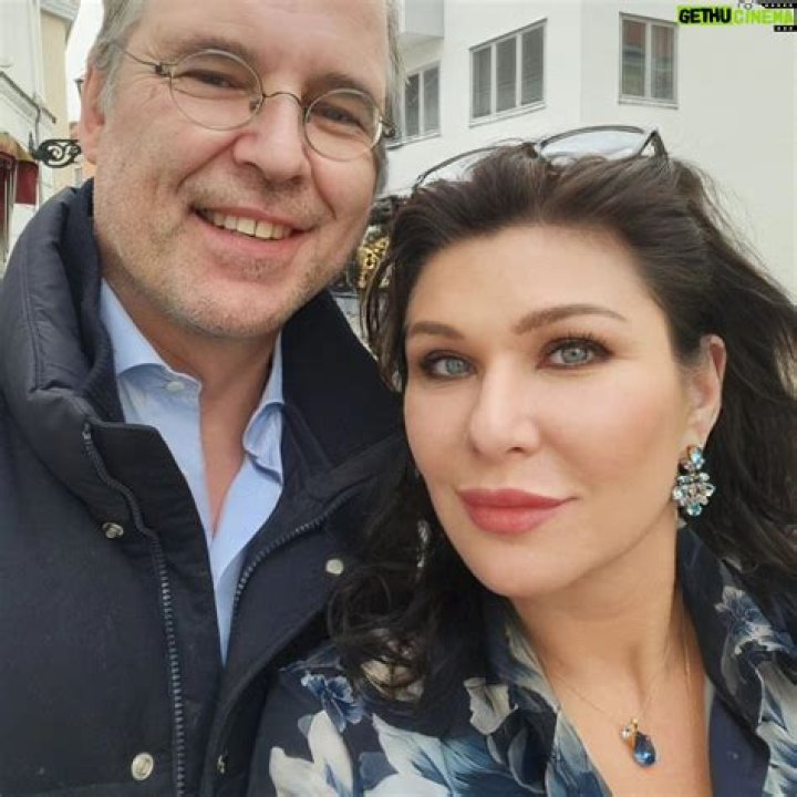 Dominika Peczynski Bio, Wiki, Age, Height, Family, Husband, Children, Songs, Blog And Net Worth