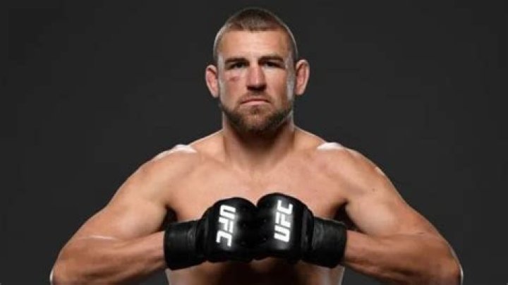 Dustin Jacoby Height, Weight, Net Worth, Age, Birthday, Wikipedia, Who, Nationality, Biography