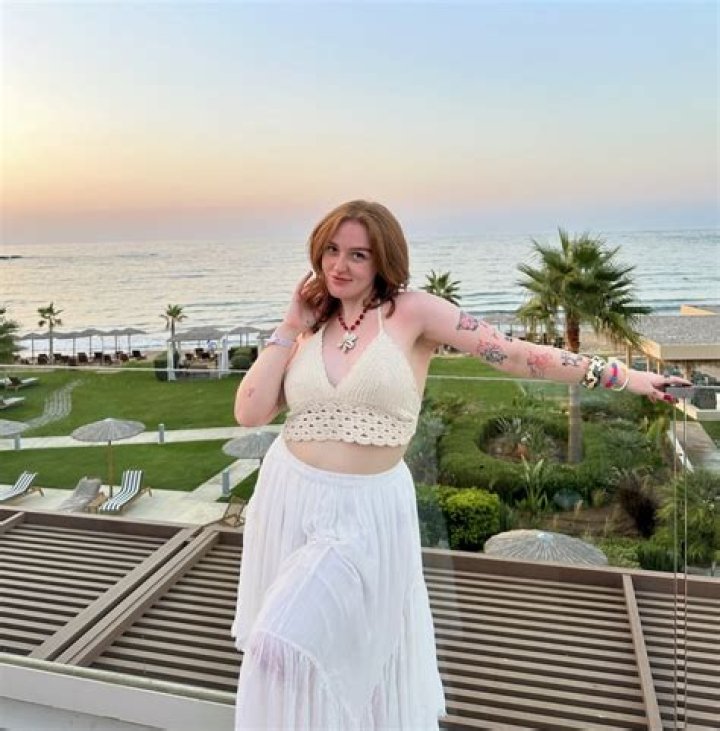 Eleanor Neale Height, Weight, Net Worth, Age, Birthday, Wikipedia, Who, Nationality, Biography