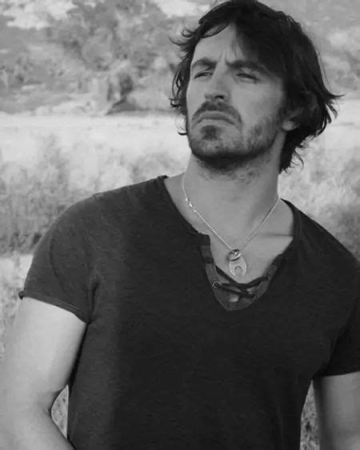 Eoin Macken, Actor, Filmmaker, Girlfriend & Net Worth
